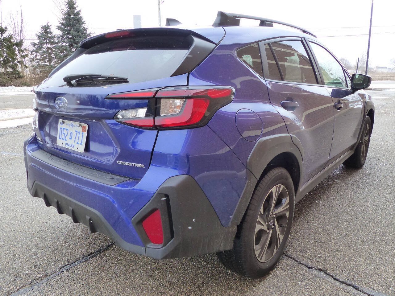 Used 2024 Subaru Crosstrek 2.0i Premium AWD/4WD image 10
