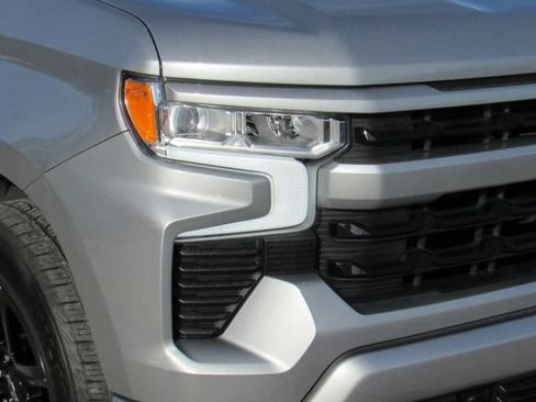 Used 2025 Chevrolet Silverado 1500 RST RWD image 8