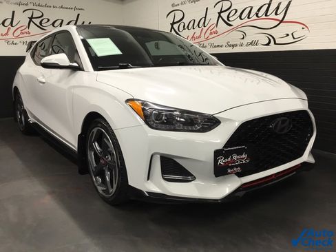 Used 2021 Hyundai Veloster Turbo image 3