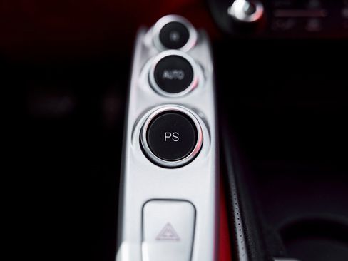 Used 2019 Ferrari GTC4Lusso image 68