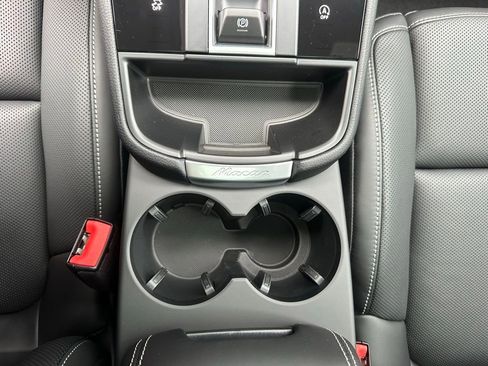 Used 2026 Porsche Macan Turbo image 26