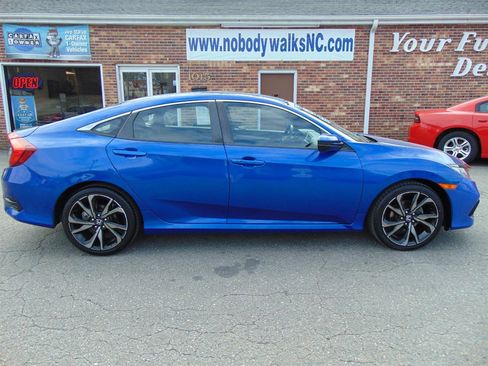 Used 2021 Honda Civic Sport image 4