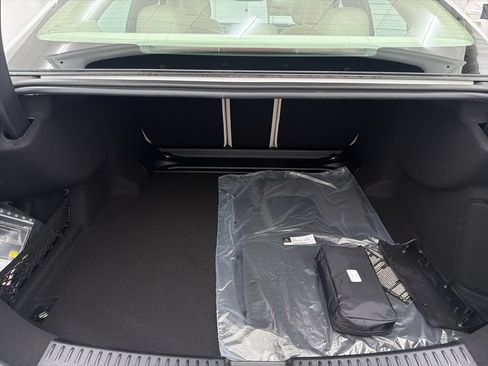 Used 2026 Mercedes-Benz E 350 Sedan image 24