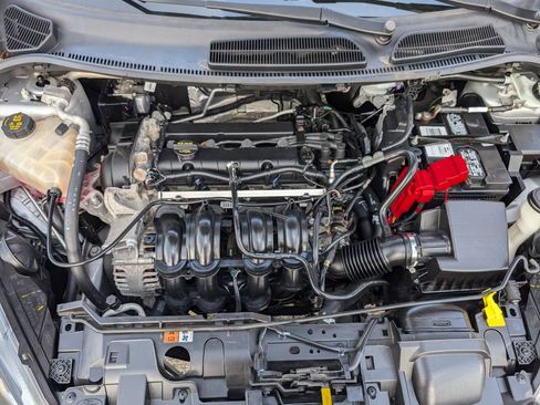 Used 2018 Ford Fiesta SE image 10