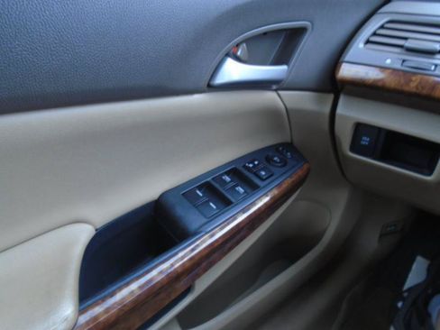Used 2009 Honda Accord EX image 20
