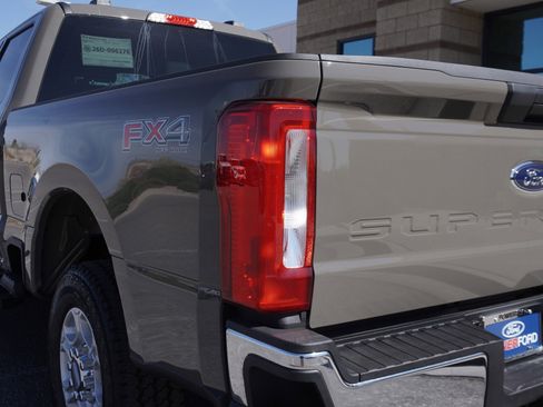 New 2026 Ford F250 4x4 Crew Cab Super Duty image 18