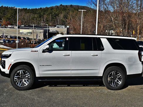 New 2026 Chevrolet Suburban Z71 w/ Comfort Package image 4