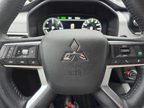 Used 2024 Mitsubishi Outlander SEL image 24