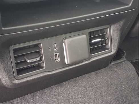 New 2026 GMC Sierra 1500 SLE w/ X31 Off-Road Package AWD/4WD image 18