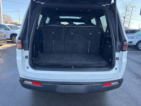 Used 2022 Jeep Wagoneer Series I w/ Premium Group I image 32