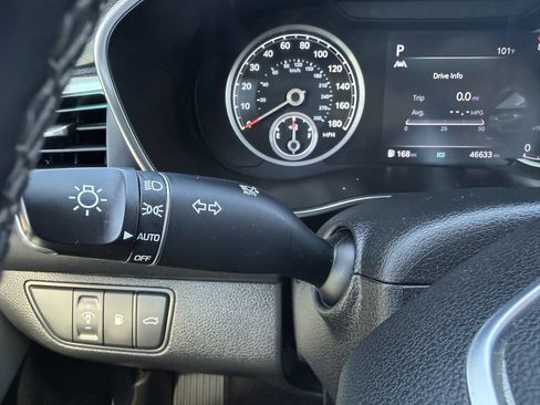 Used 2023 Genesis G70 2.0T RWD image 26