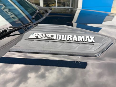 Used 2020 Chevrolet Silverado 3500 LTZ w/ LTZ Plus Package image 5