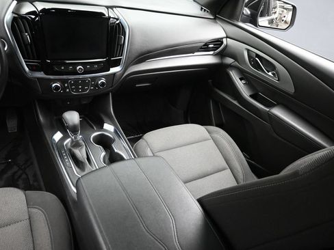 Used 2022 Chevrolet Traverse LT w/ LPO, Floor Liner Package AWD/4WD image 15