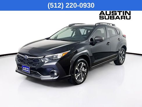 Used 2025 Subaru Crosstrek 2.0i Premium image 4