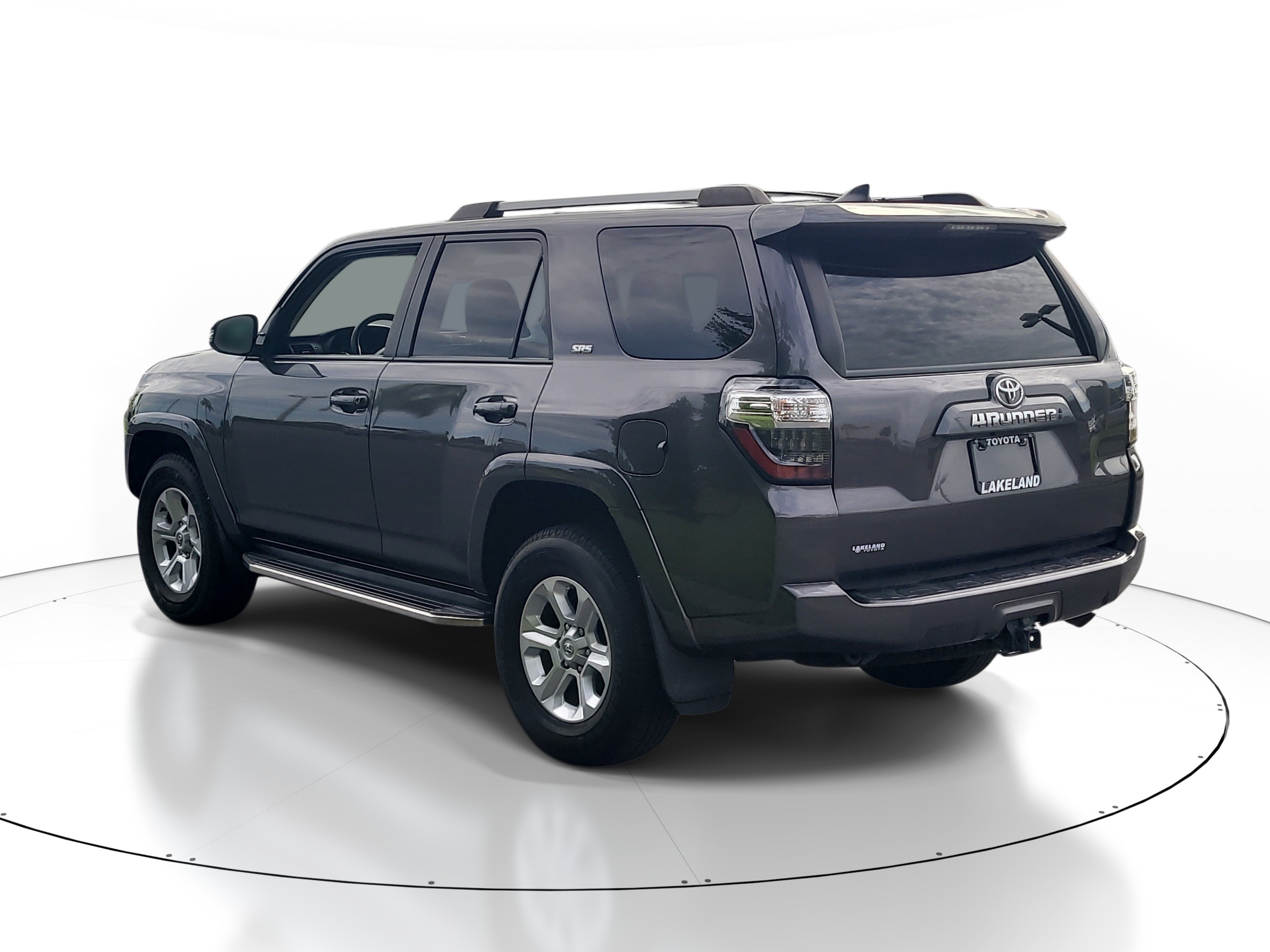 Used 2020 Toyota 4Runner SR5 Premium w/ Moonroof Package AWD/4WD image 5
