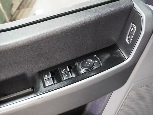 Used 2024 Ford F250 XLT image 23