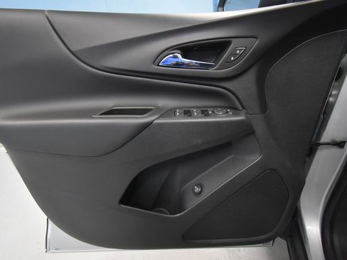 Used 2022 Chevrolet Equinox LT FWD image 4