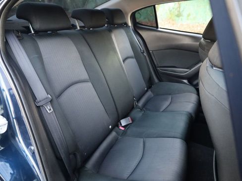 Used 2015 MAZDA MAZDA3 i Sport image 19