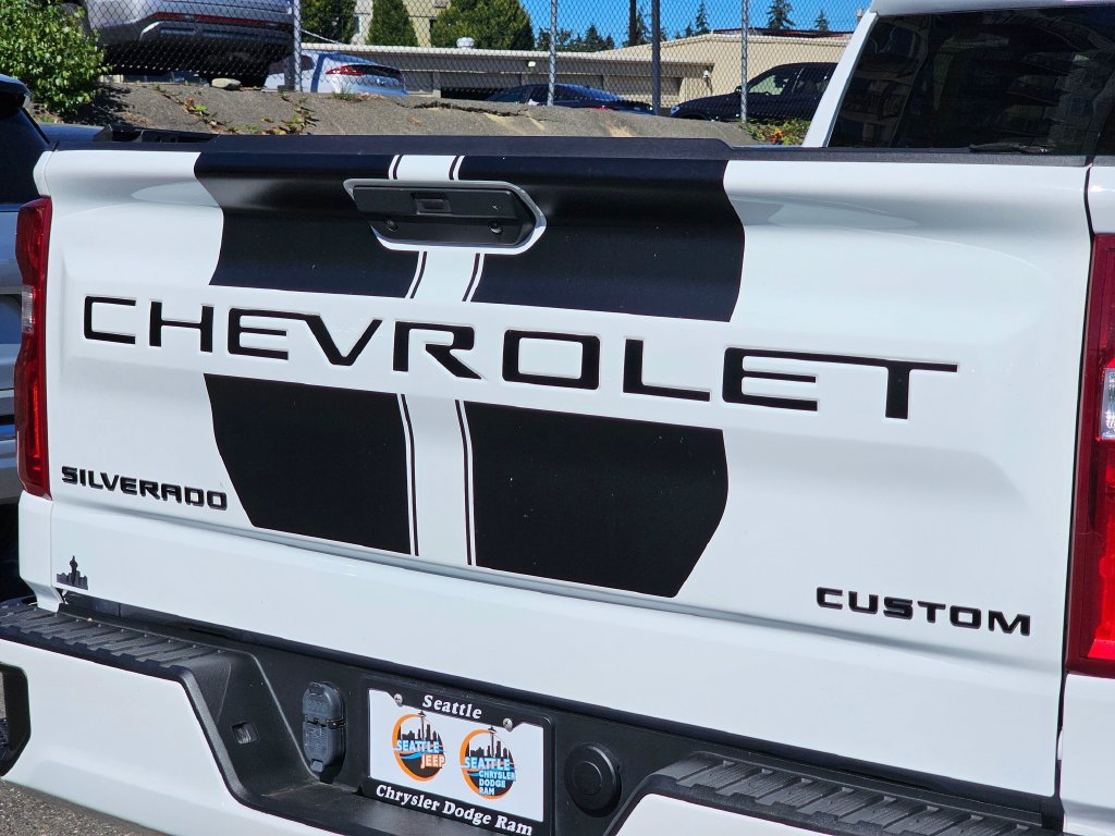 Used 2021 Chevrolet Silverado 1500 Custom w/ Rally Edition AWD/4WD image 13