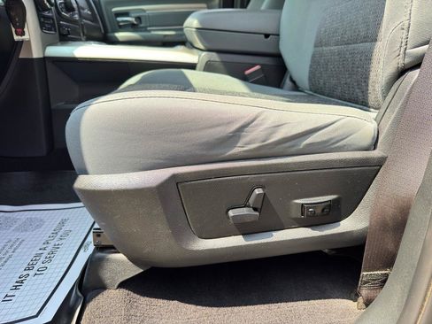 Used 2017 RAM 1500 Big Horn AWD/4WD image 15