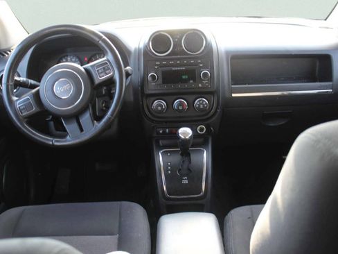 Used 2012 Jeep Compass Latitude image 8