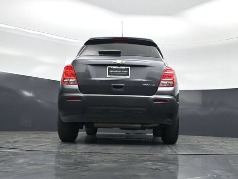 Used 2016 Chevrolet Trax LS FWD image 48