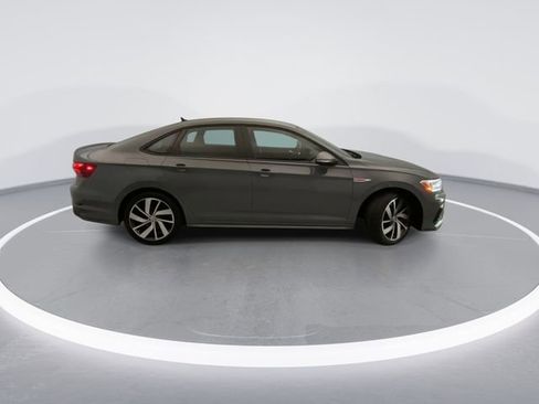 Used 2019 Volkswagen Jetta GLI image 5