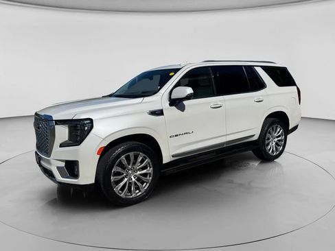 Used 2022 GMC Yukon Denali AWD/4WD image 2