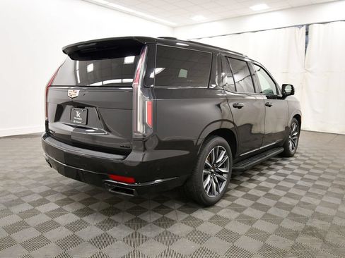 Used 2022 Cadillac Escalade Sport w/ Touring Package AWD/4WD image 9