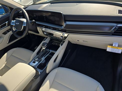 New 2025 Kia Telluride S image 14