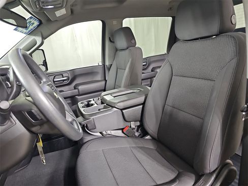 Certified 2022 Chevrolet Silverado 2500 Custom w/ Custom Value Package image 18