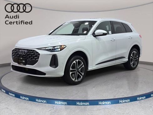 Certified 2025 Audi Q5 Premium w/ Convenience Package AWD/4WD image 1