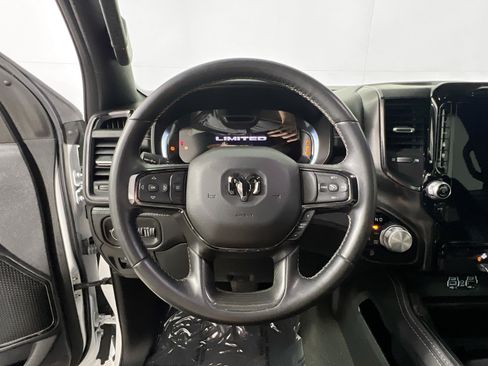 Used 2023 RAM 1500 Limited w/ Body Color Bumper Group AWD/4WD image 17