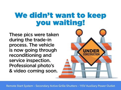 Used 2023 Jeep Grand Cherokee Laredo w/ Luxury Tech Group I image 3