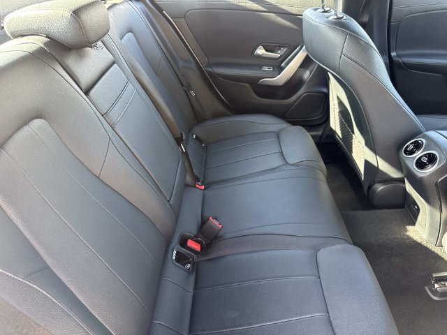 Used 2025 Mercedes-Benz CLA 250 4MATIC image 26