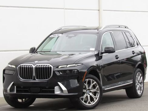 Used 2026 BMW X7 xDrive40i AWD/4WD image 1