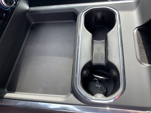 New 2026 GMC Sierra 3500 SLT w/ SLT Convenience Package image 21