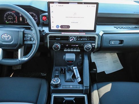 New 2025 Toyota Tacoma TRD Off-Road image 15