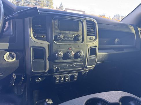 Used 2018 RAM 2500 Tradesman w/ Cold Weather Group image 9