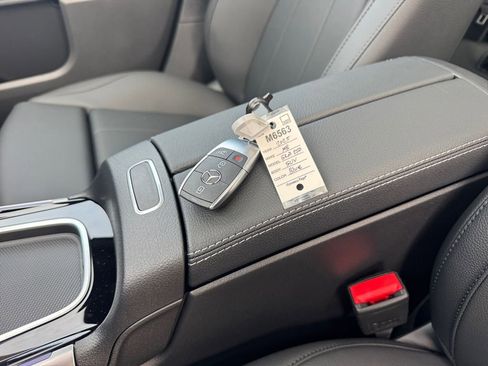 New 2025 Mercedes-Benz GLA 250 image 26