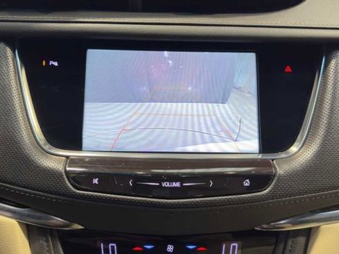 Used 2019 Cadillac XT5 Base image 29