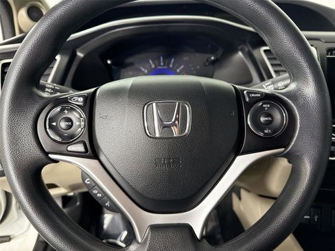 Used 2015 Honda Civic SE image 15