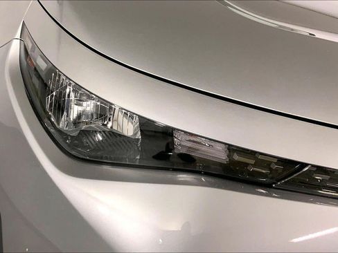 Certified 2025 Kia Soul LX w/ LX Technology Package FWD image 26