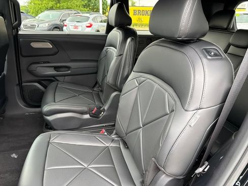 New 2027 Kia Telluride EX FWD image 19