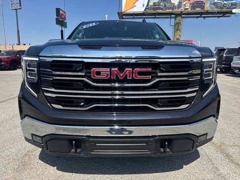 Used 2025 GMC Sierra 1500 SLT AWD/4WD image 10