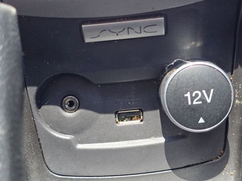 Used 2018 Ford Fiesta SE FWD image 8