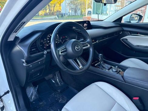 Used 2019 MAZDA MAZDA3 Sedan w/ Select Package image 10