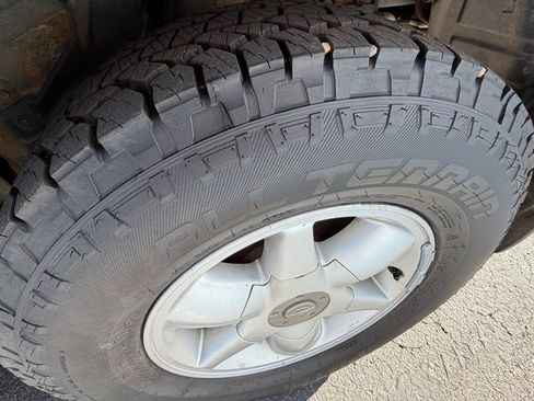 Used 1999 Nissan Pathfinder 4WD image 15