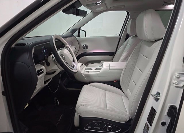 Used 2026 Hyundai Palisade Calligraphy FWD image 7