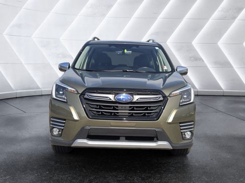 Used 2023 Subaru Forester Touring AWD/4WD image 7